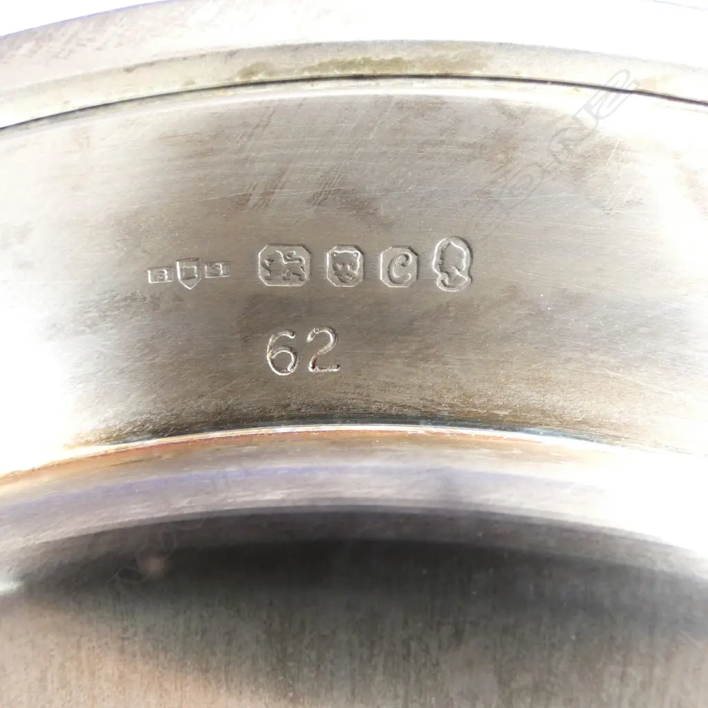 STG SILVER PLATE, QUEEN ELIZABETH & QUEEN MOTHER 1926-76, LONDON 1977 230mm dia 367gms BOXED Image 1++