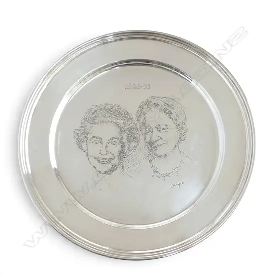 STG SILVER PLATE, QUEEN ELIZABETH & QUEEN MOTHER 1926-76, LONDON 1977 230mm dia 367gms BOXED