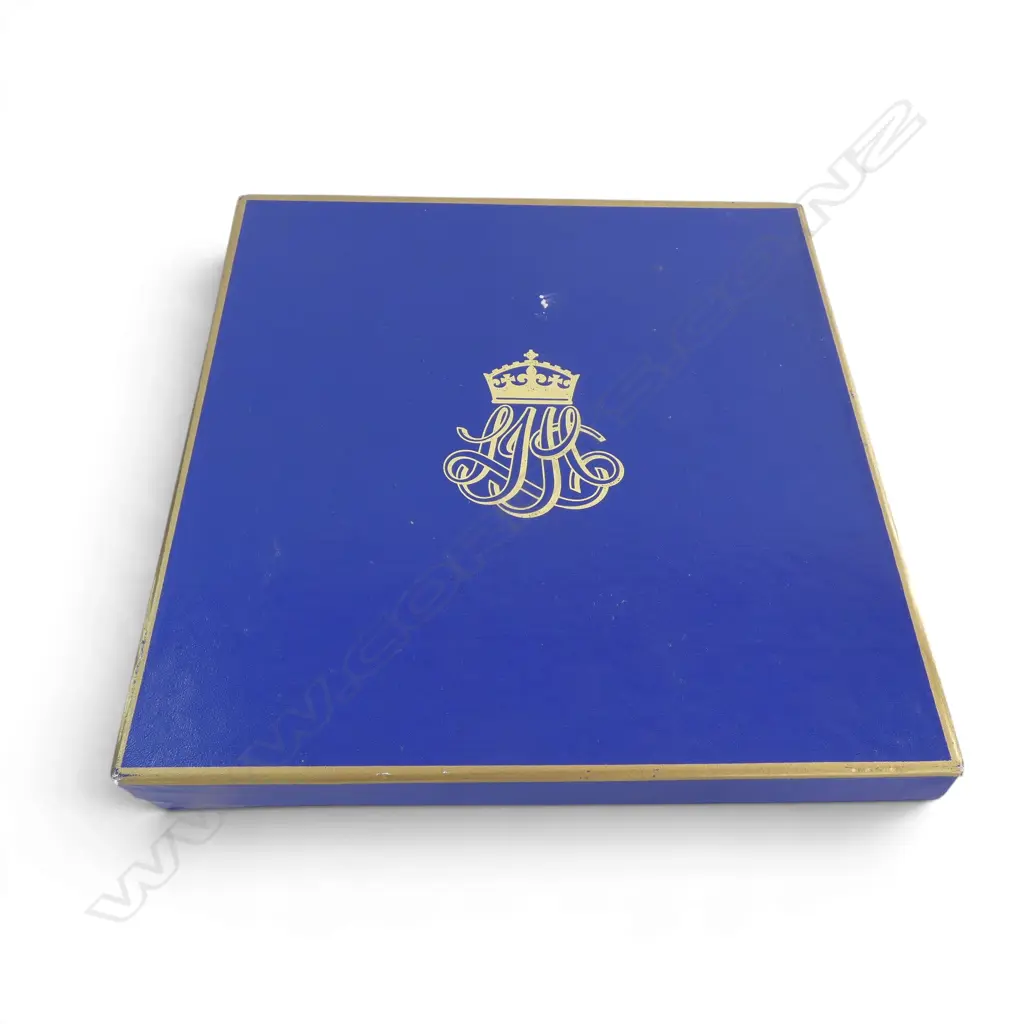 STG SILVER PLATE 'NEW ZEALAND DAY WAITANGI FEBRUARY 6th 1974' LONDON 1974 230mm dia 361gms BOXED Image 1++