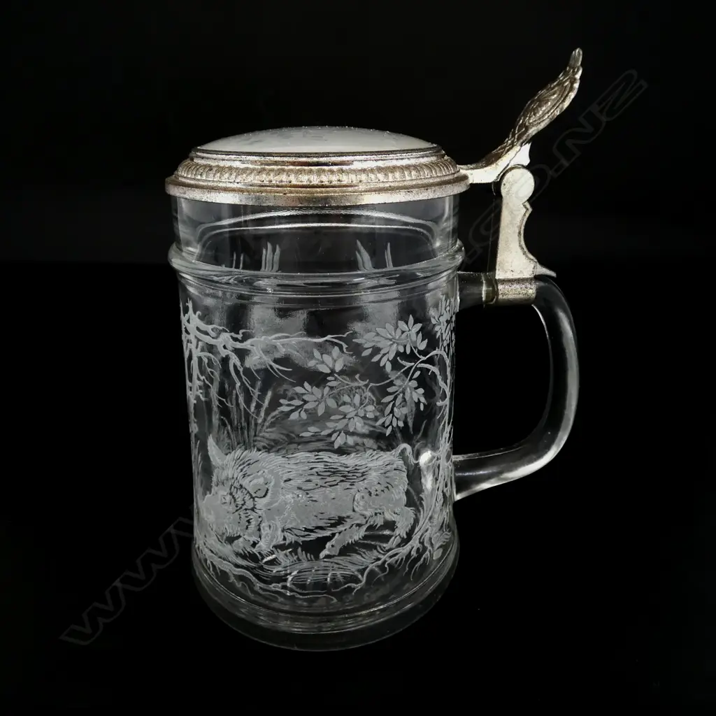 THREE TANKARDS INCL. TOWER OF LONDON SOUVENIRS Image 1++