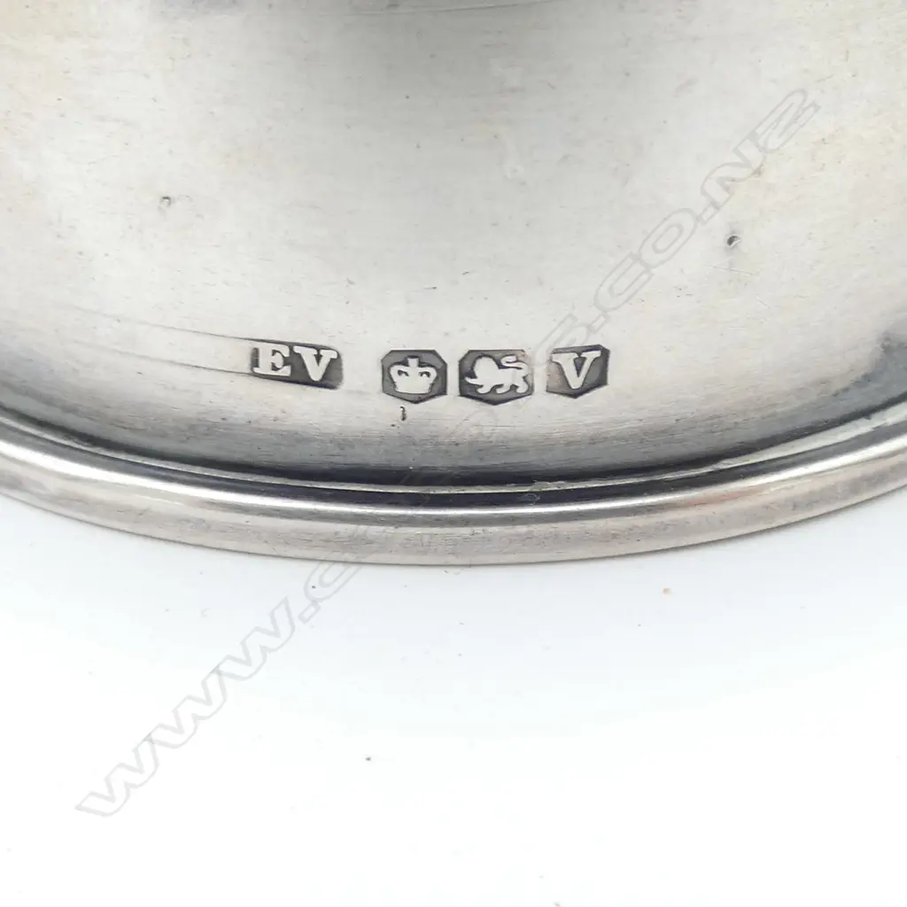 SHEFFIELD 1938 PR SILVER NAPKIN RINGS 28gms Image 1++
