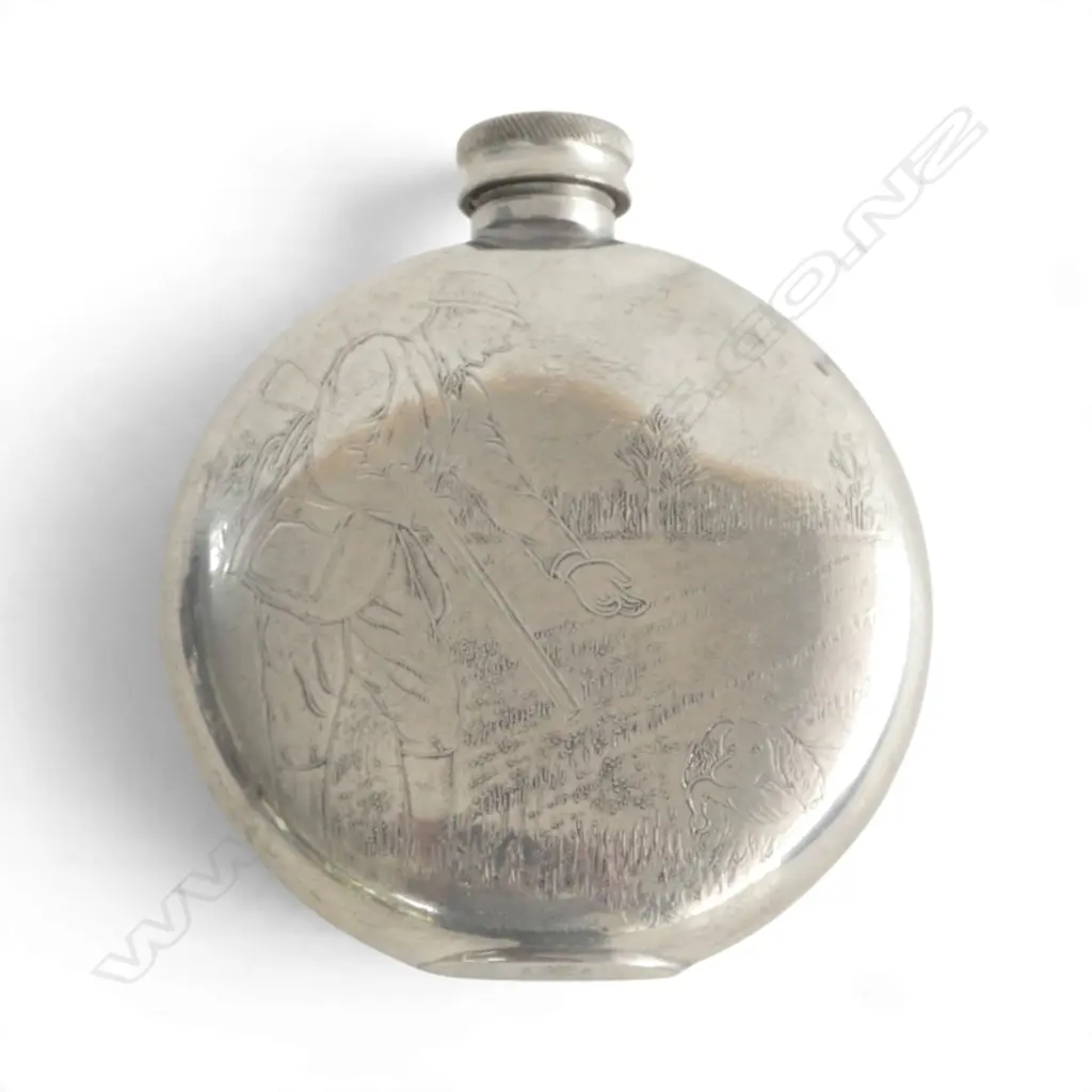 VINTAGE SHEFFIELD ROSE PEWTER ROUND FLASK, Dia.78mm, some dents Image 1++