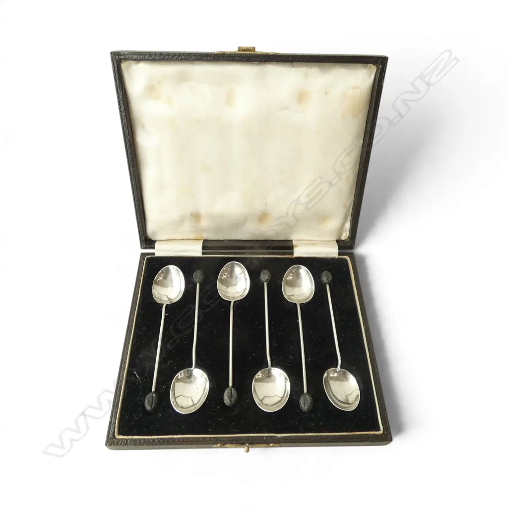 CASED SET OF 6 TEA SPOONS, BIRMINGHAM 1938 Image 1++
