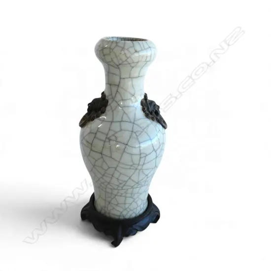 ORIENTAL VASE on wooden stand H.250mm