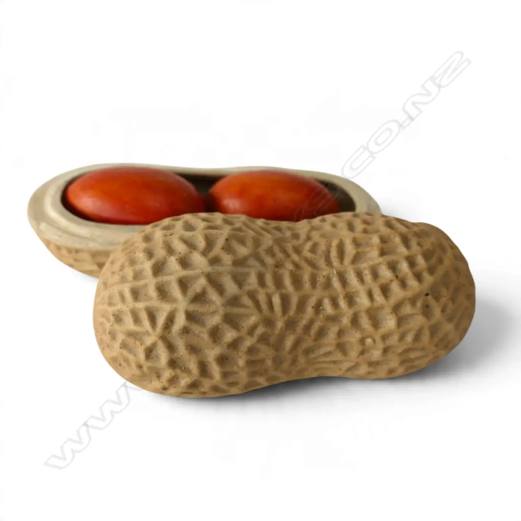 CHINESE PORCELAIN BOWL, CERAMIC PEANUT SHELL w 2 peanuts inside & SML GLASS BALL on stand Image 1++
