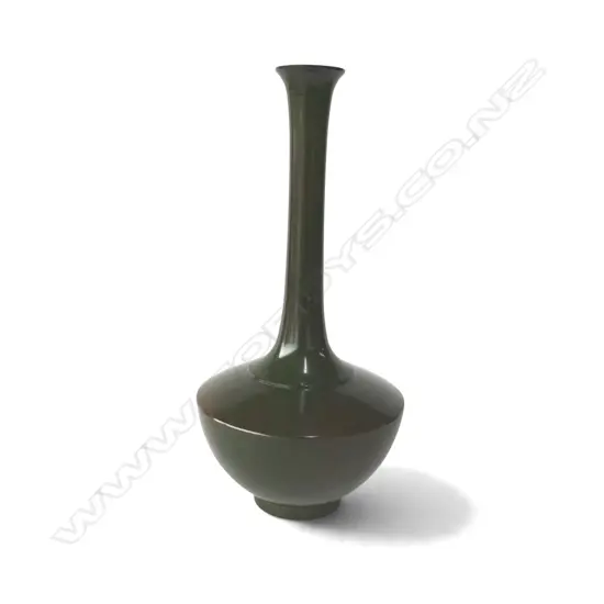 MID CENTURY JAPANESE BRONZE VASE green/brown patina, H.250mm