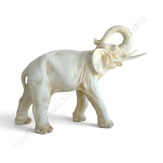RESIN ELEPHANT ORNAMENT L.360mm