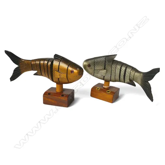 PR MID CENTURY JAPANESE ARTICULATED FISH, L.250mm