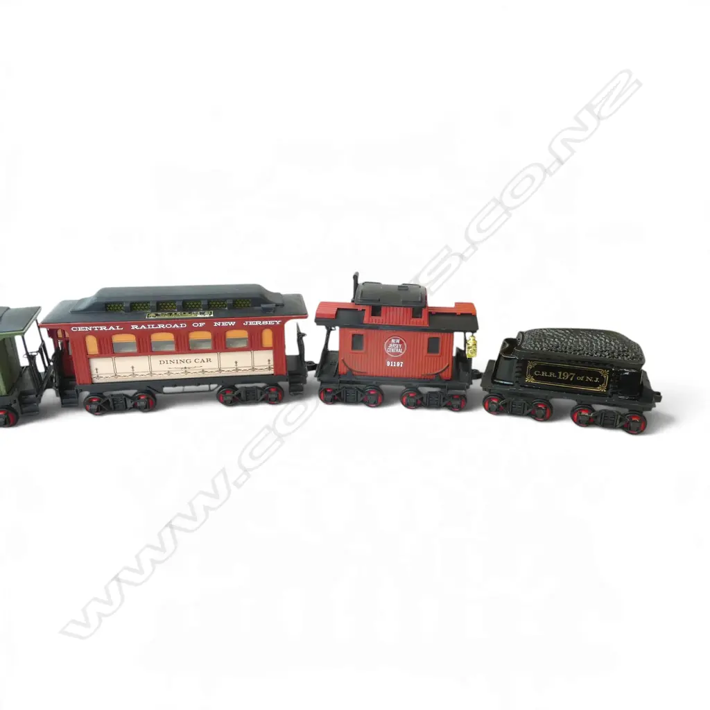 JIM BEAM 5 PCE TRAIN SET (ENGINE L.360mm AF) Image 1++