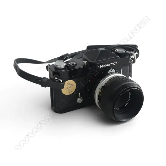 NIKKORMAT 50mm F2 CAMERA with new battery. Working