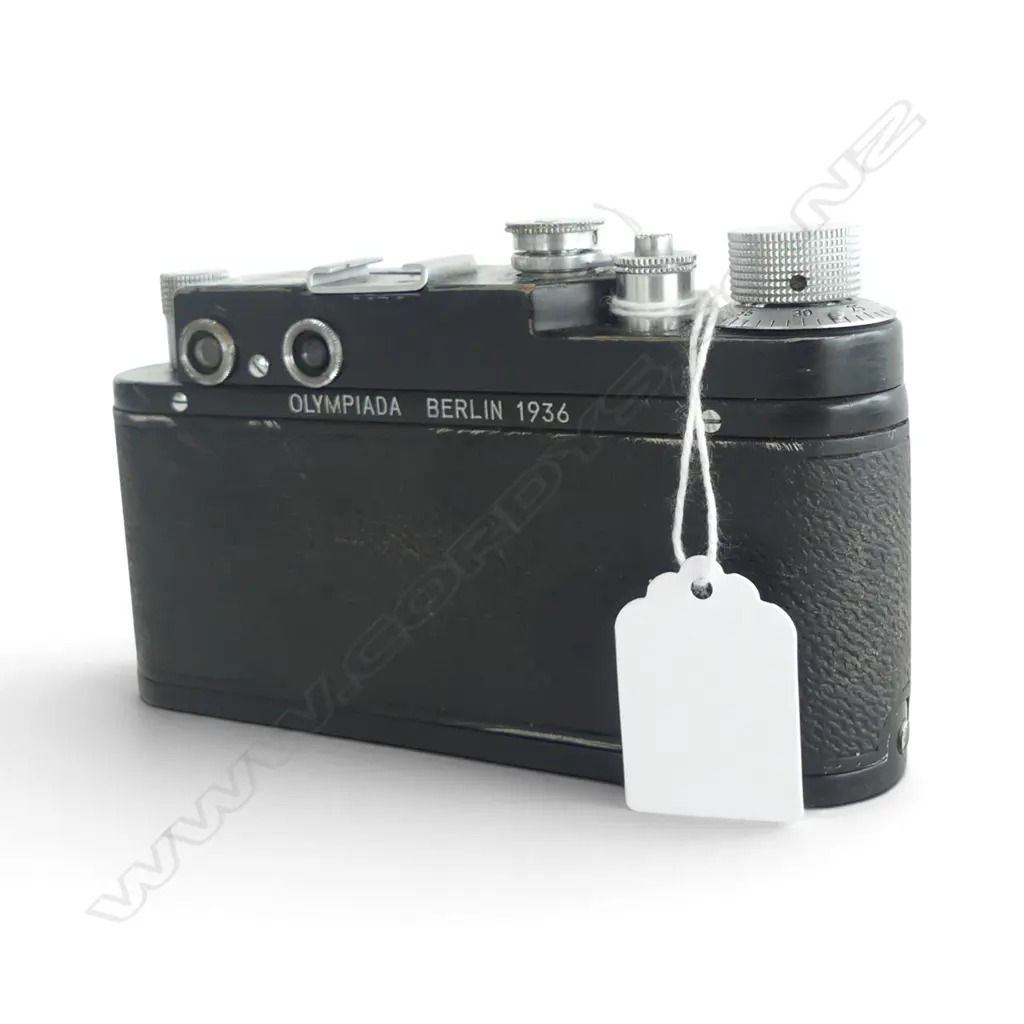 CANON AE-1 CAMERA 50mm F1.8. LENS. battery ok. Working Image 1++