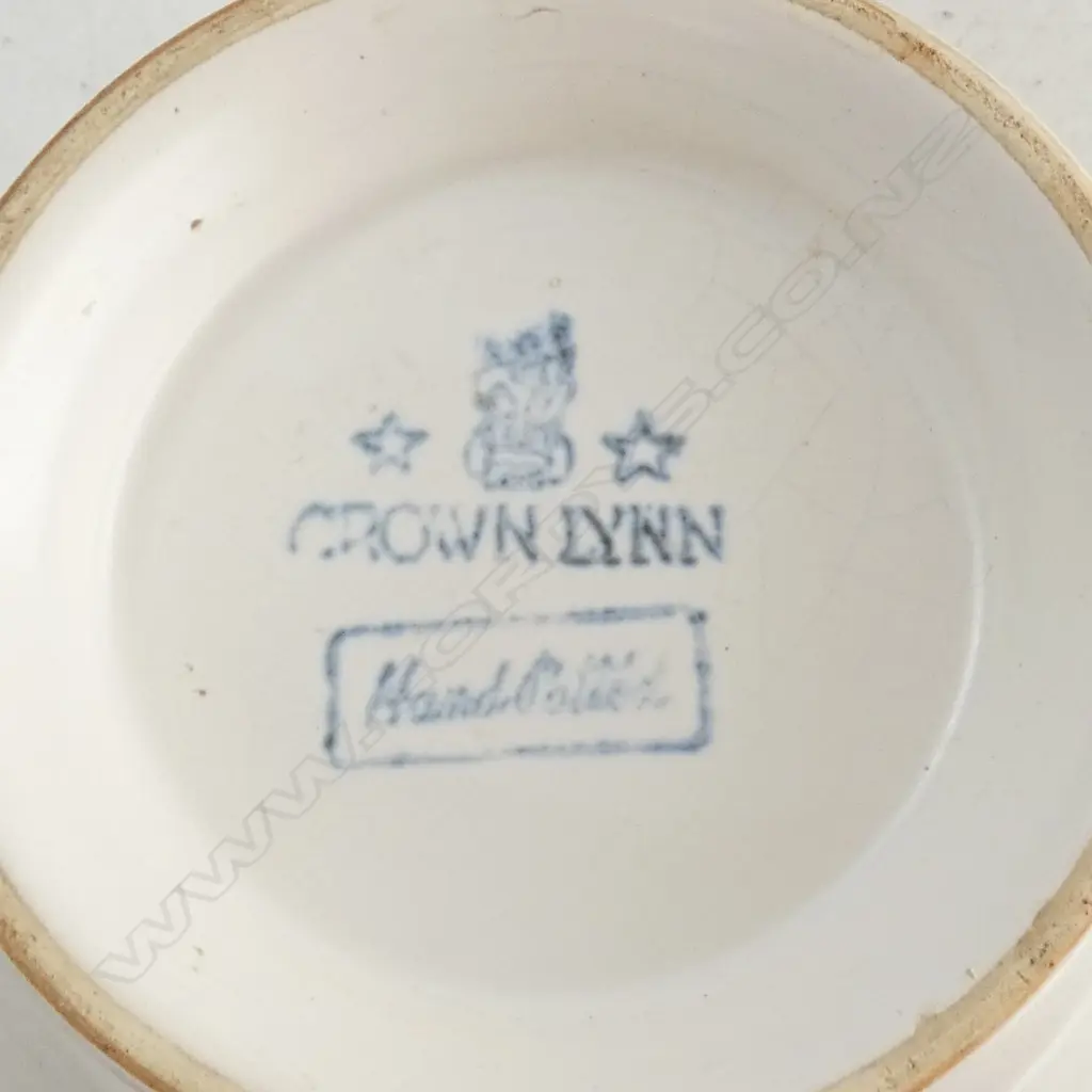 ERNEST SHUFFLEBOTHAM for CROWN LYNN HAND POTTED SMALL VASE w. tiki mark H.135mm Image 1++