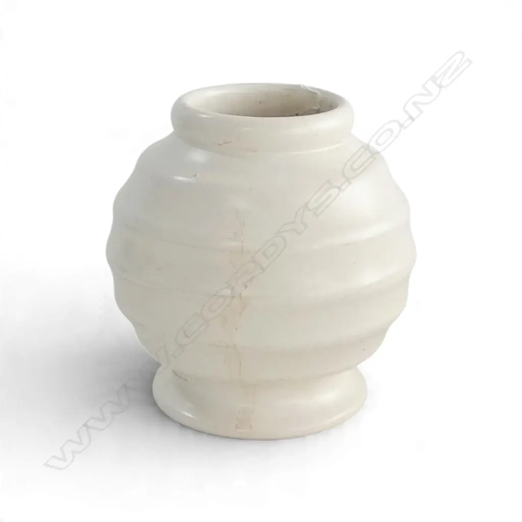 ERNEST SHUFFLEBOTHAM for CROWN LYNN HAND POTTED SMALL VASE w. tiki mark H.135mm Image 1++