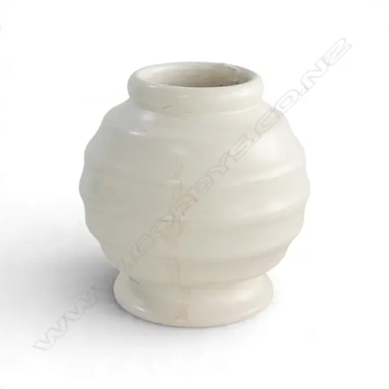ERNEST SHUFFLEBOTHAM for CROWN LYNN HAND POTTED SMALL VASE w. tiki mark H.135mm