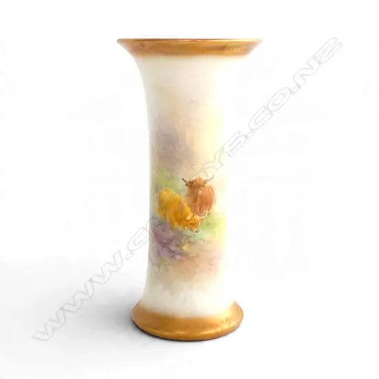 MINIATURE ROYAL WORCESTER HIGHLAND CATTLE VASE SIGNED HARRY STINTON H.115mm
