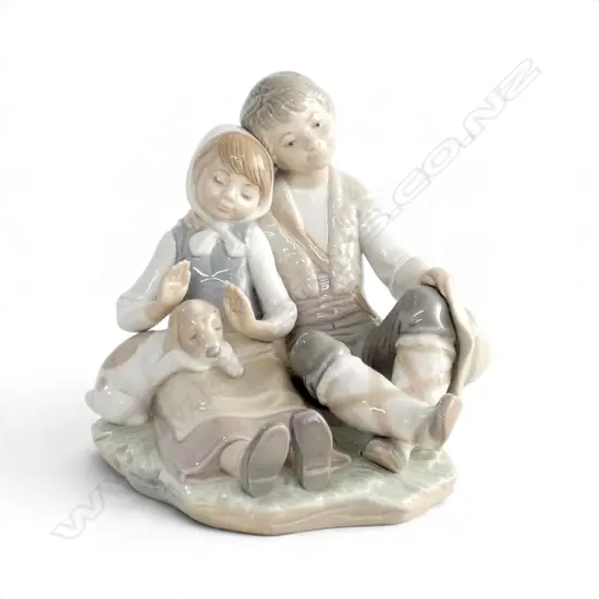 LLADRO FIGURINE 'FRIENDSHIP' H.150mm