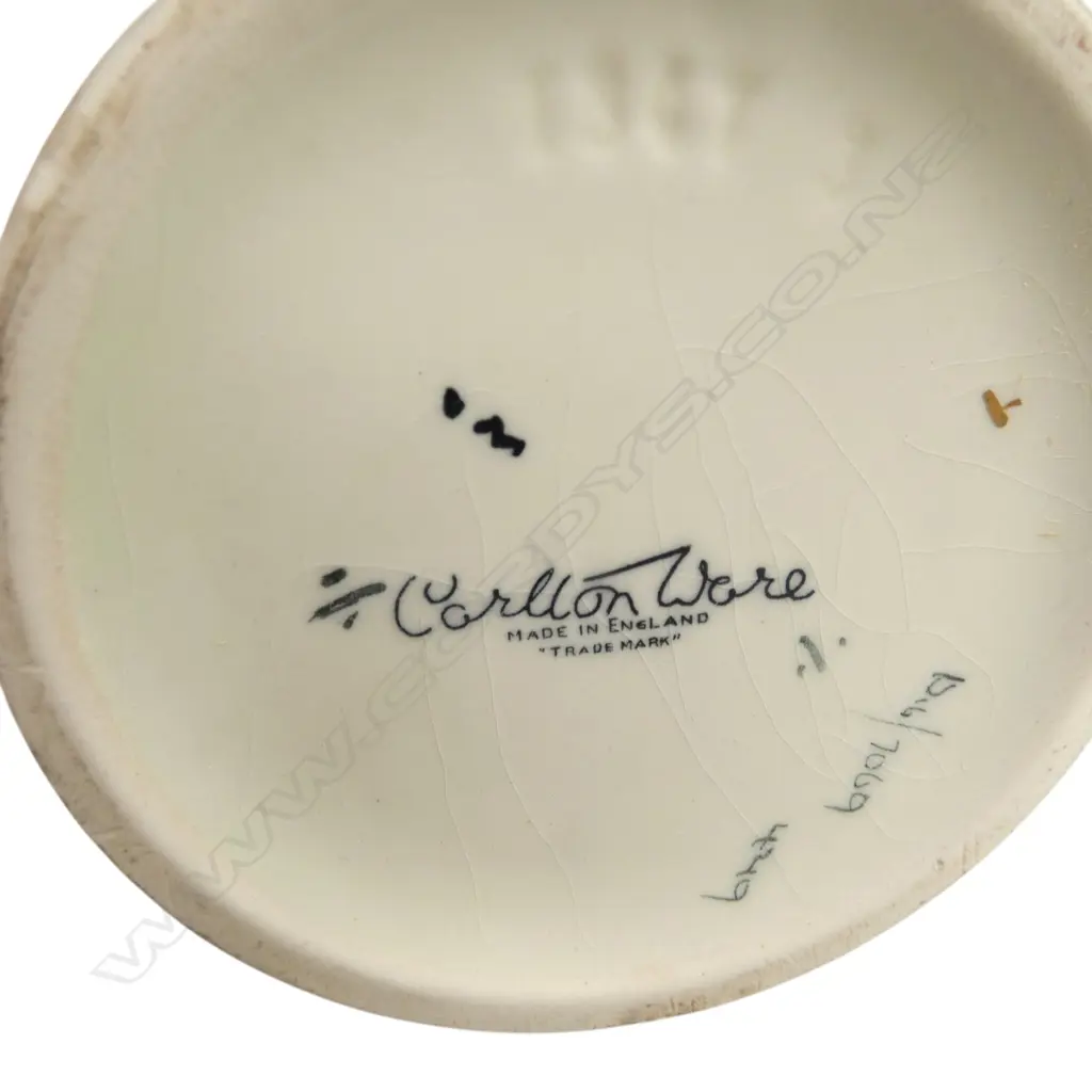 3 JUGS (2 CARLTONWARE H.180mm, 1 ROYAL WORCESTER AF) + CAPODIMONTE FLOWER (CHIP) Image 1++
