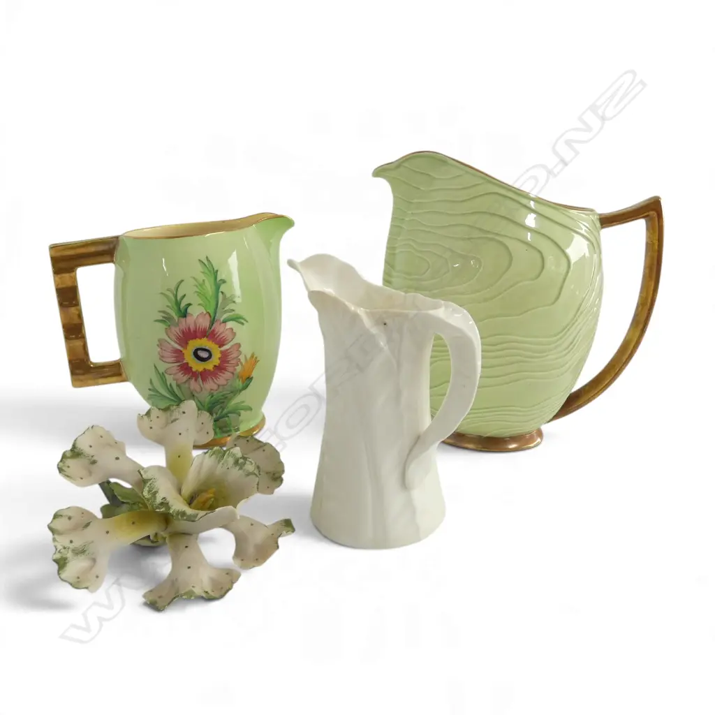 3 JUGS (2 CARLTONWARE H.180mm, 1 ROYAL WORCESTER AF) + CAPODIMONTE FLOWER (CHIP) Image 1++