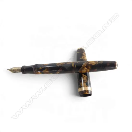PARKER DUOFOLD FOUNTAIN PEN 14K NIB IN BROWN TONES