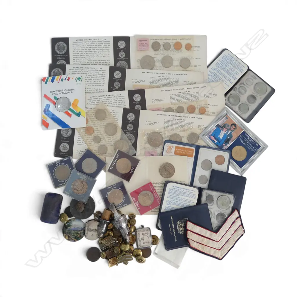 COIN SETS, MILITARY BUTTONS ETC Image 1++