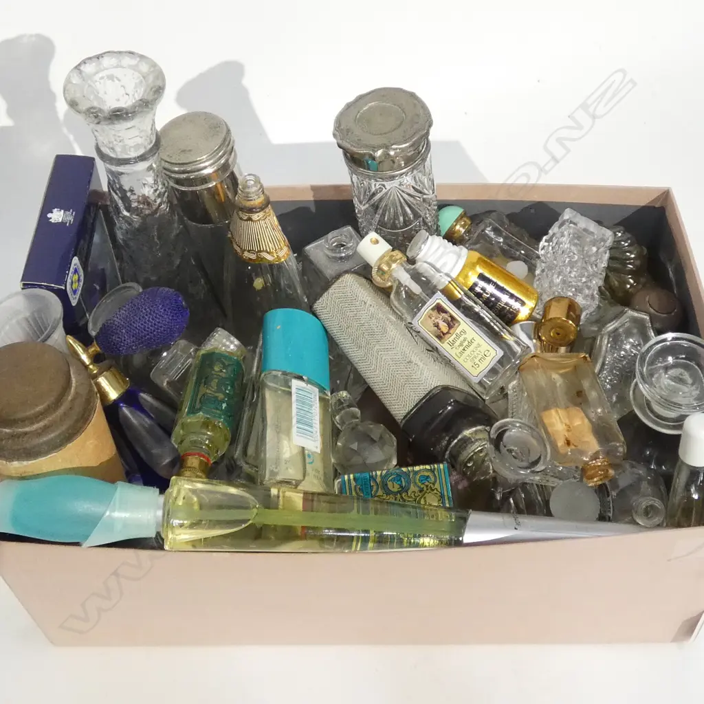 ASST. PERFUME BOTTLES ETC Image 1++