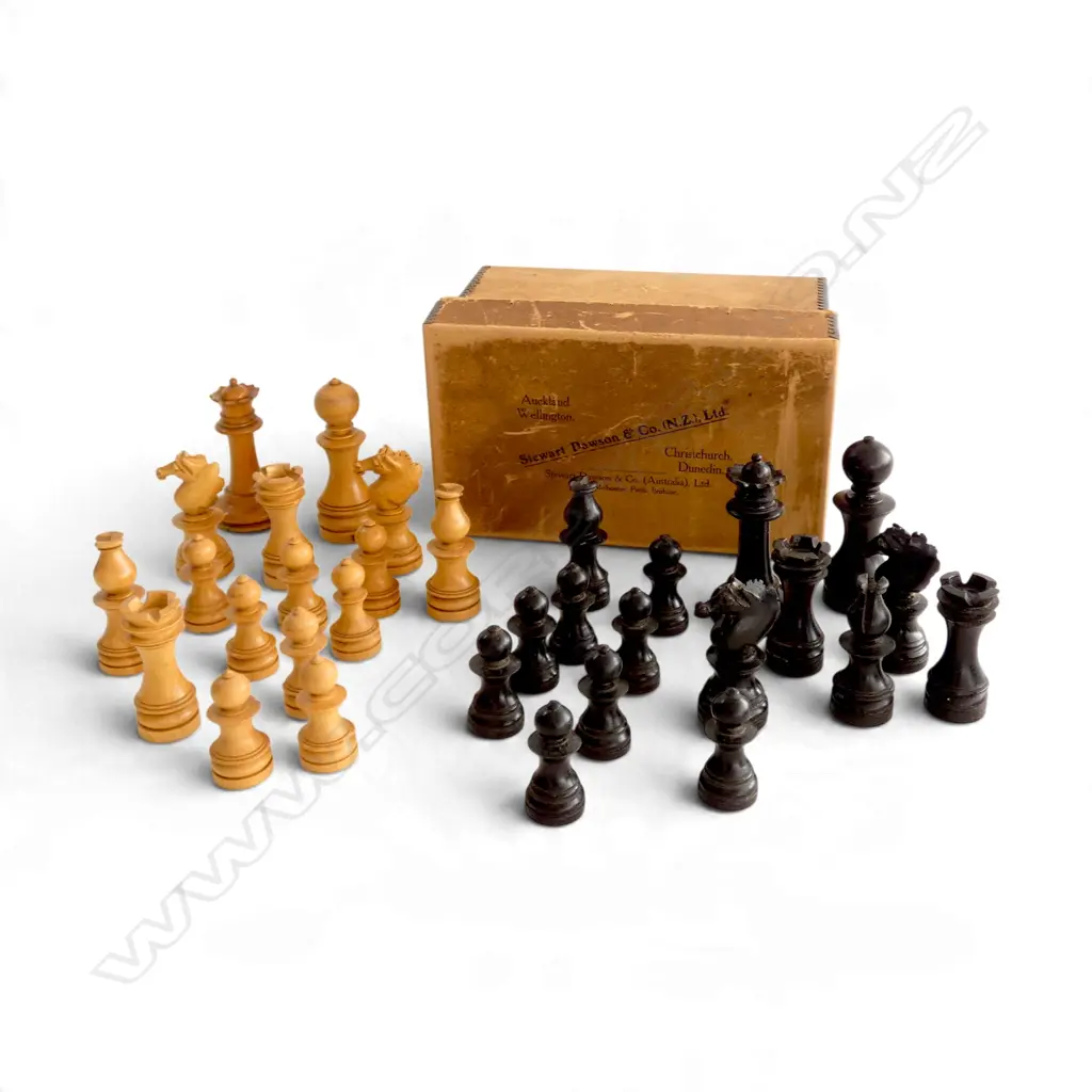 SET EBONISED SATINWOOD CHESS PIECES Image 1++