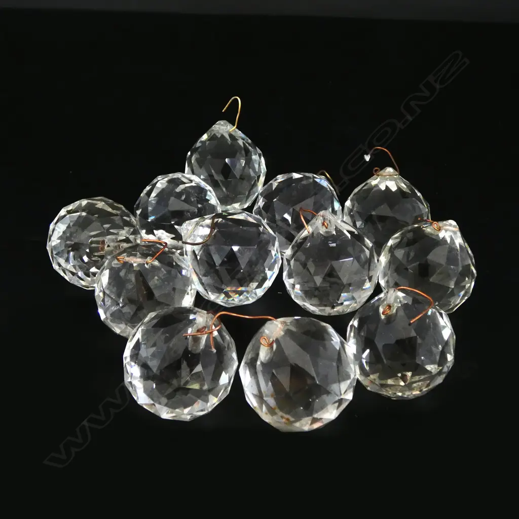 12 VINTAGE QUALITY CUT CRYSTAL FACETED BALLS FOR HANGING, Dia. 40mm Image 1++