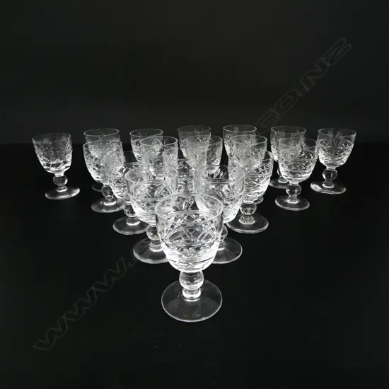 SET 18 STUART CUT CRYSTAL LIQUEUR GLASSES ‘IMPERIAL’ PATTERN, H.72mm