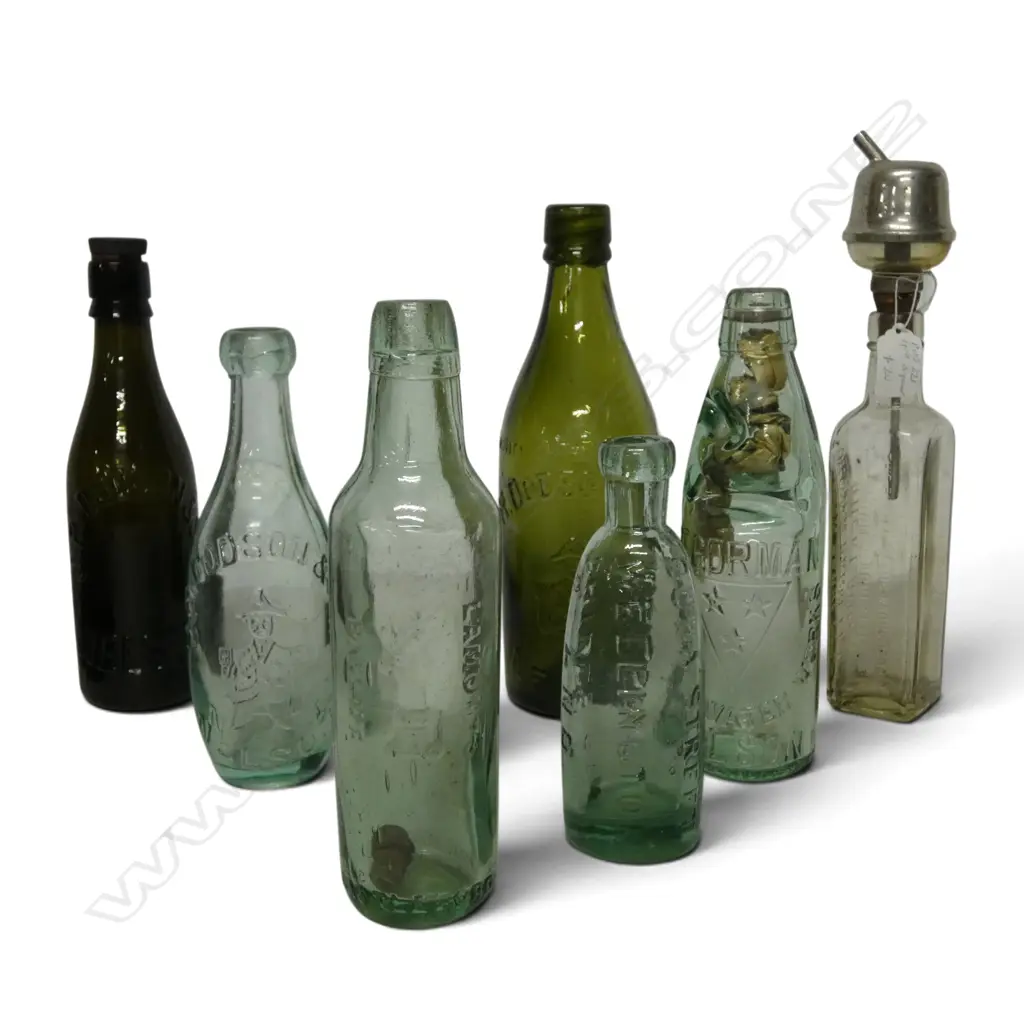 7 ANTIQUE GLASS BOTTLES Incl. J.R. DODSON & SONS NELSON H.260mm Image 1++