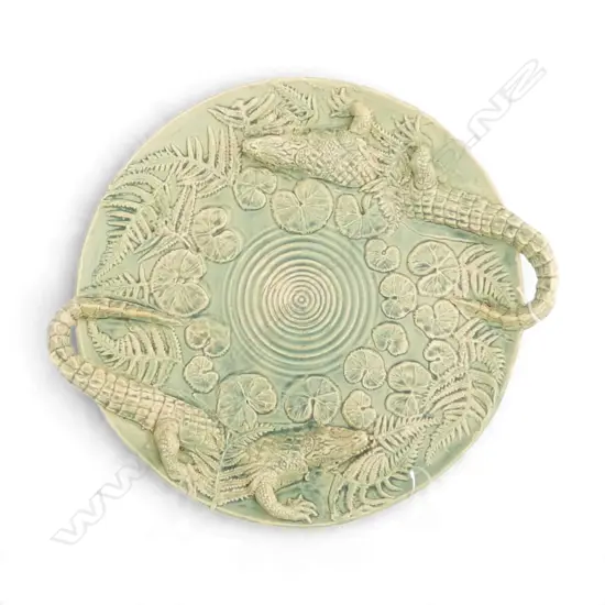 CERAMIC PLATTER w CROCODILE DECORATION IN RELIEF, Dia.300mm