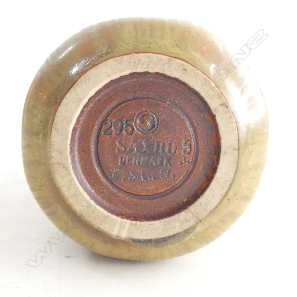 2 PCES SCANDINAVIAN MID CENTURY POTTERY; 295 SAXBO DENMARK H.145mm, KOKOS  UPSALA EKEBY SWEDEN (DULL SOUNDING) Image 1++