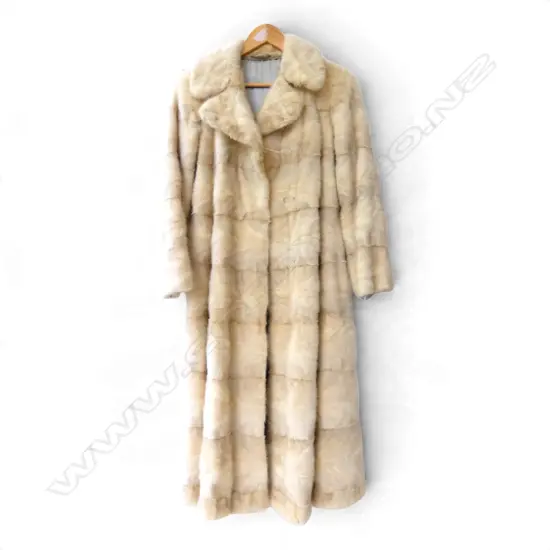 VINTAGE MINK FUR COAT 