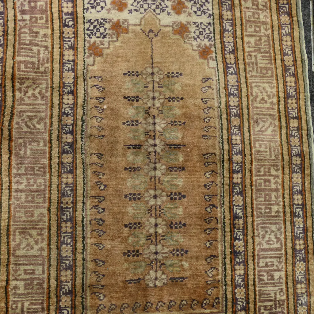 HAND KNOTTED WOOL PILE PRAYER RUG 1100 X 610mm (FRINGE TRIMMED) Image 1++