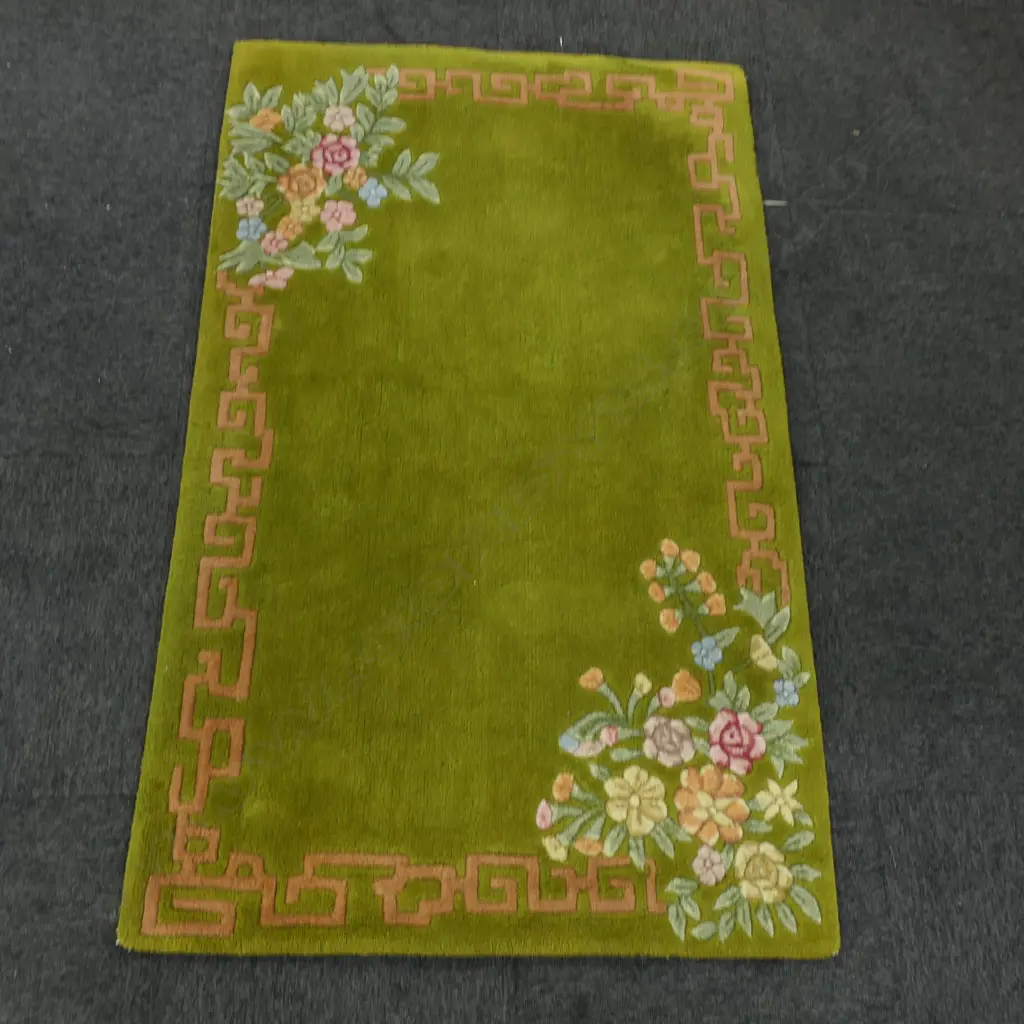 TUFTED WOOL PILE RUG 1530x930mm Image 1++