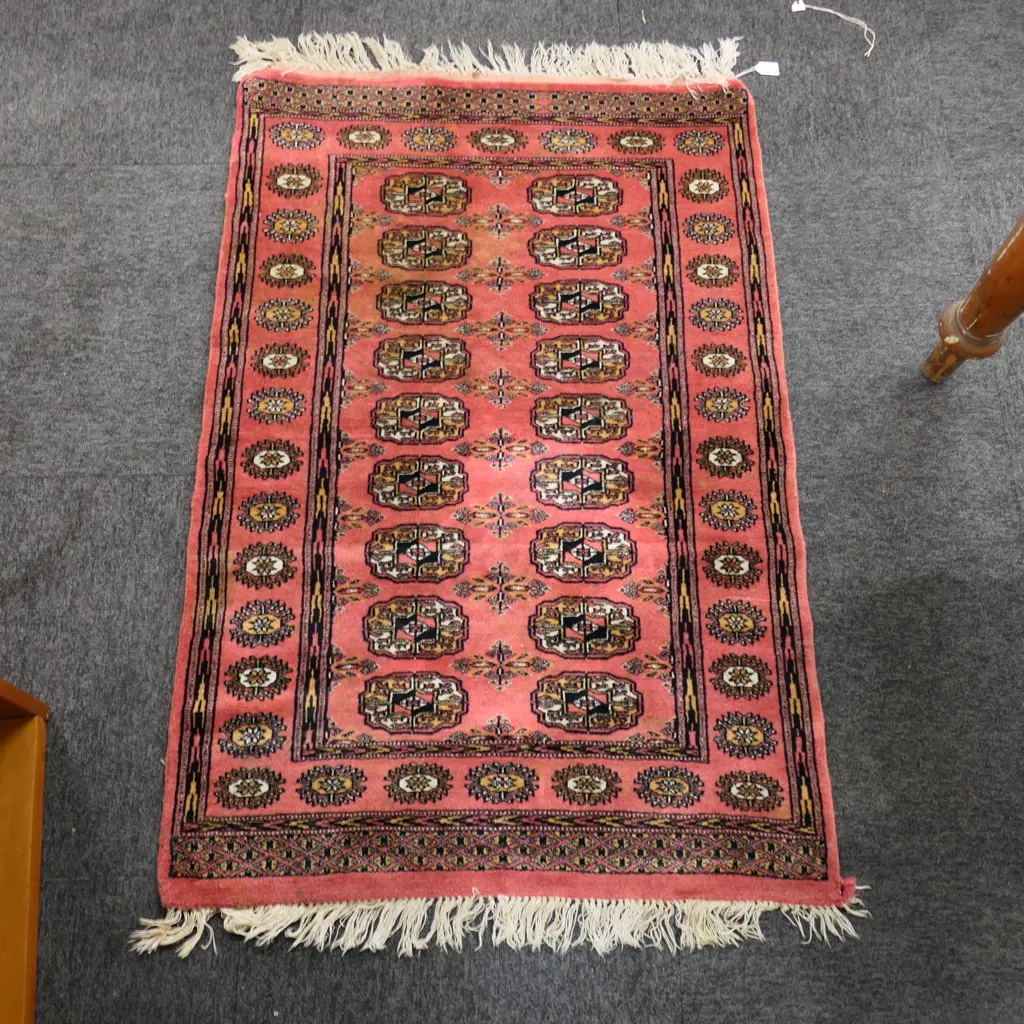 HAND KNOTTED WOOL PILE RUG faded 1220x790mm Image 1++