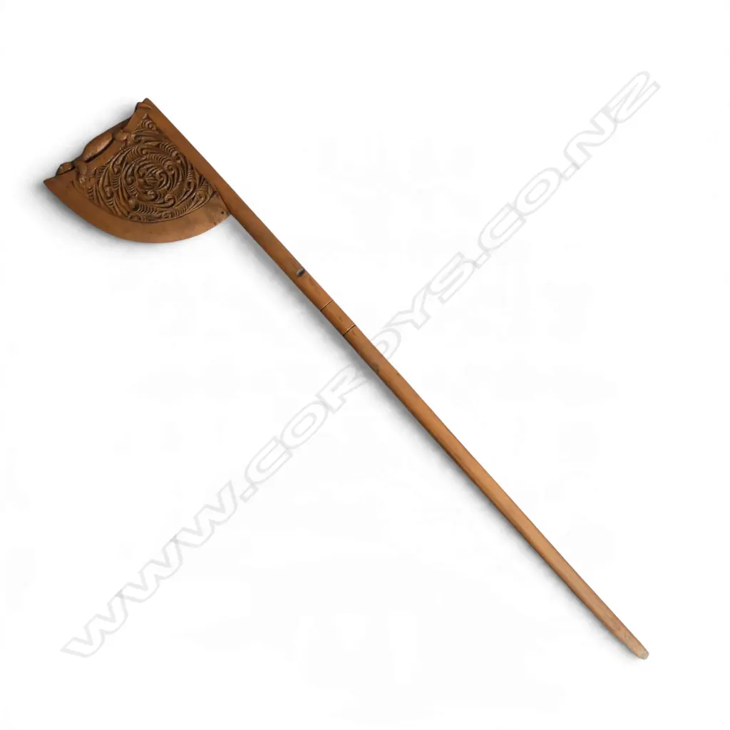 TEWHATEWHA, MAORI LONG-HANDLED WOODEN CLUB, 1980s L.1340mm Image 1++