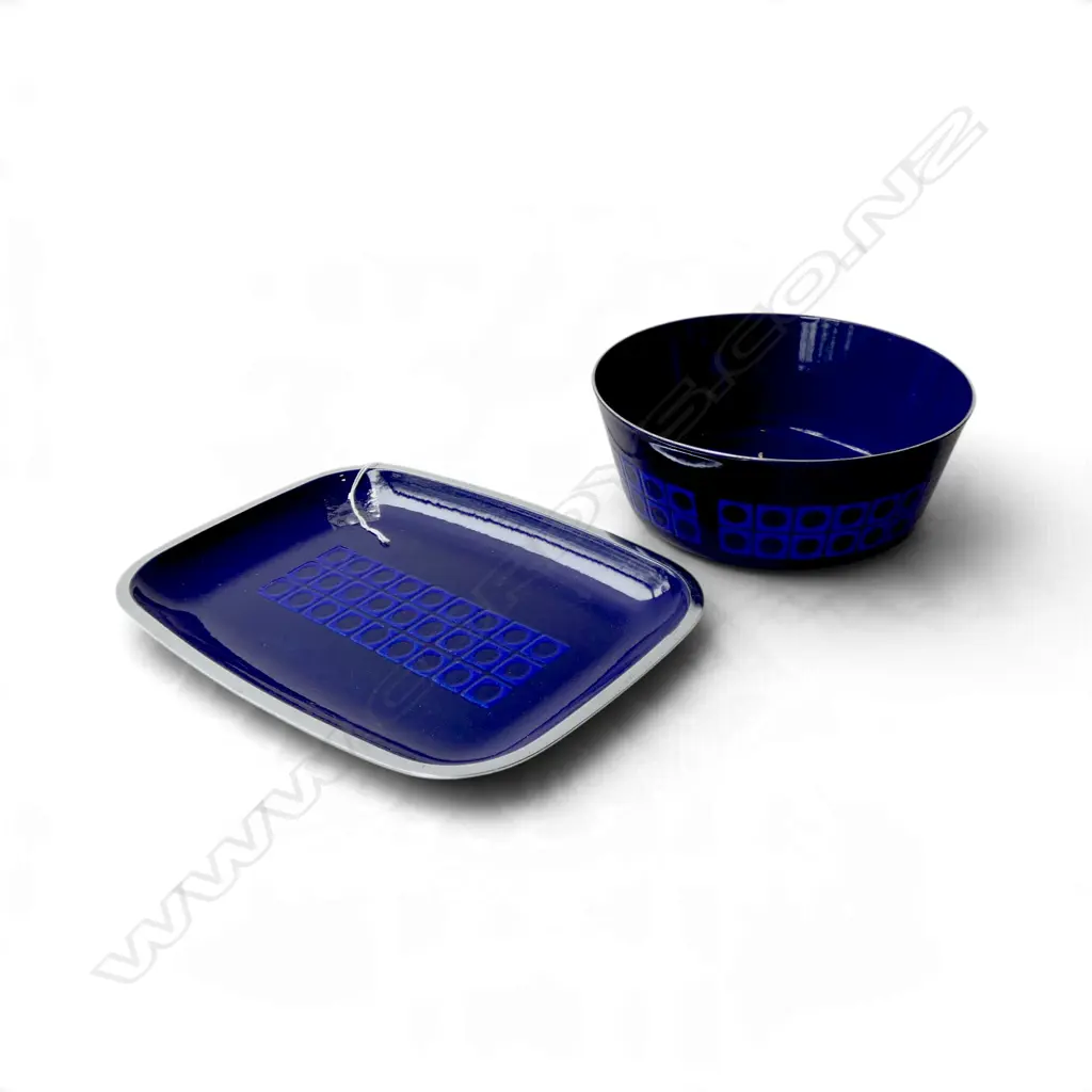 RETRO ENAMEL BOWL & DISH W.280mm Image 1++