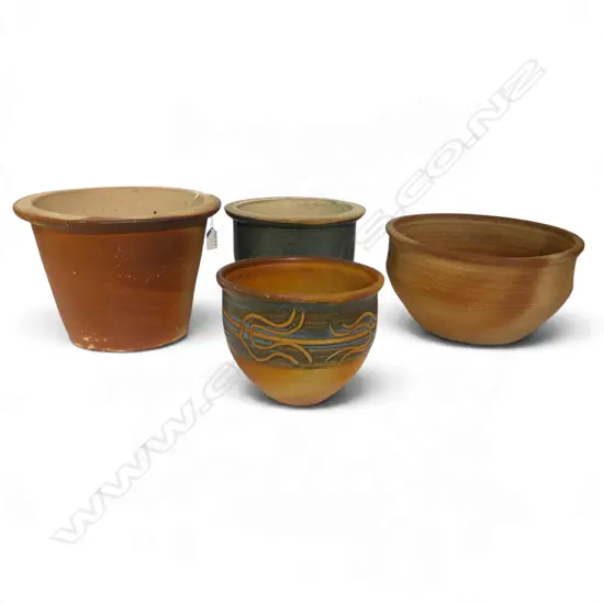 4 POTTERY PLANTERS H.210mm