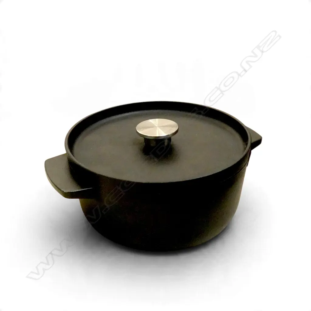 CAST IRON KITCHEN AID POT W.290mm Image 1++