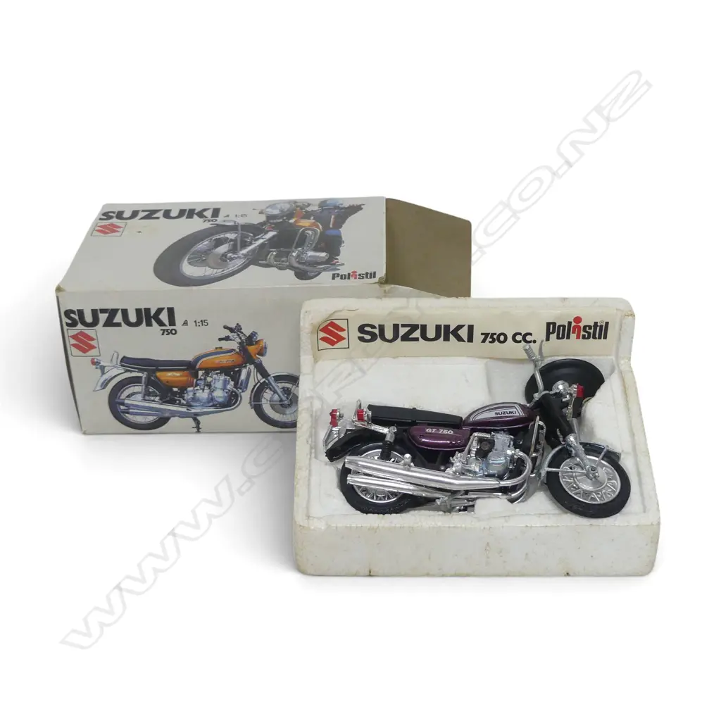 BOXED MODEL SUZUKI 751 1:15 Image 1++
