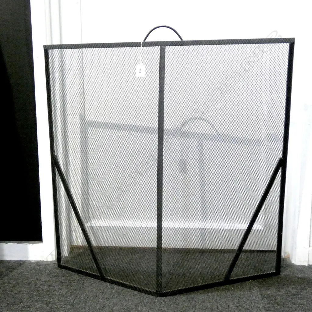 METAL FIRESCREEN H.680mm W.680mm Image 1++