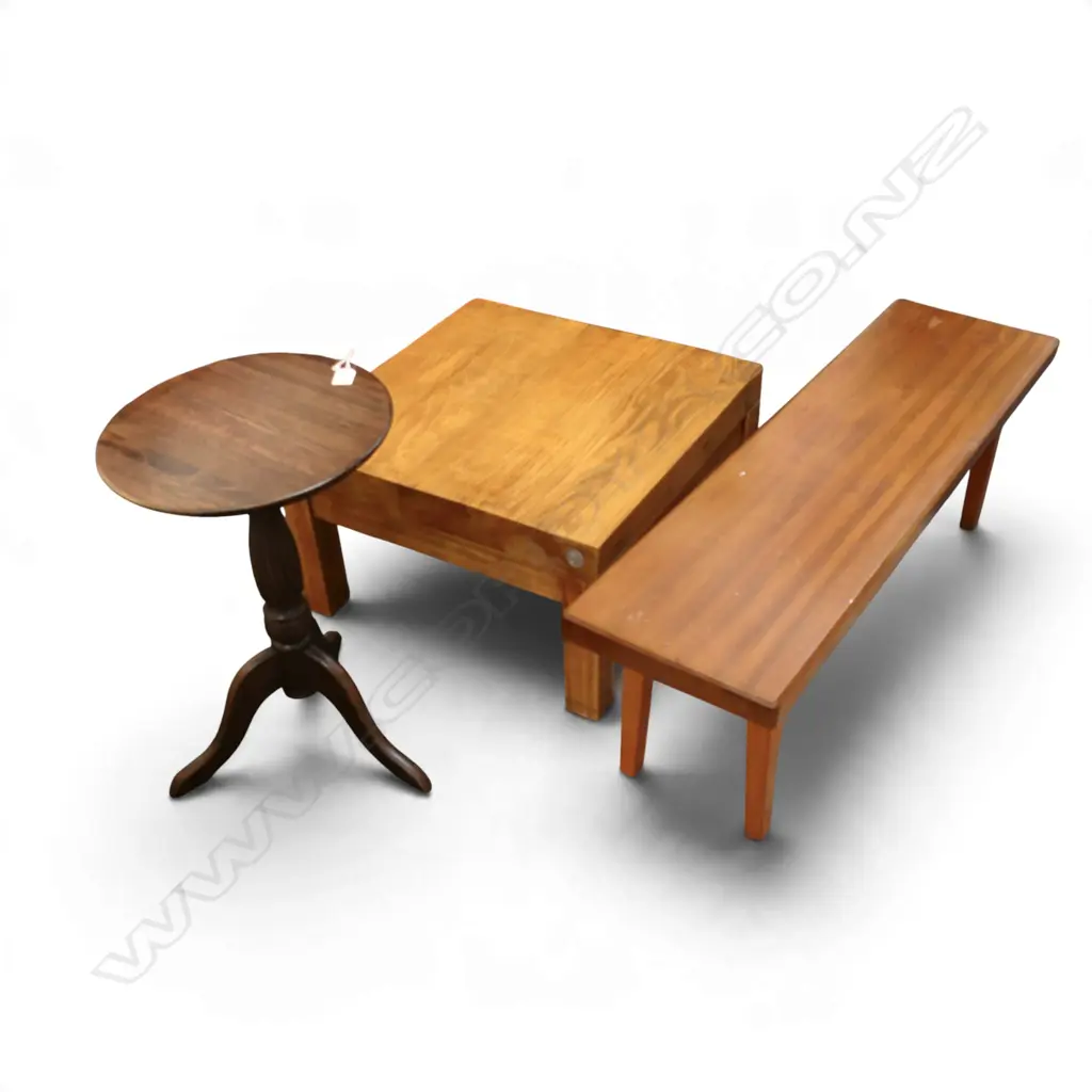 3 WOODEN TABLES; WINE H.550mm Image 1++