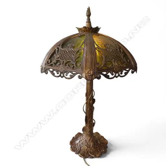 REPRODUCTION VICTORIAN TABLE LAMP H.700mm