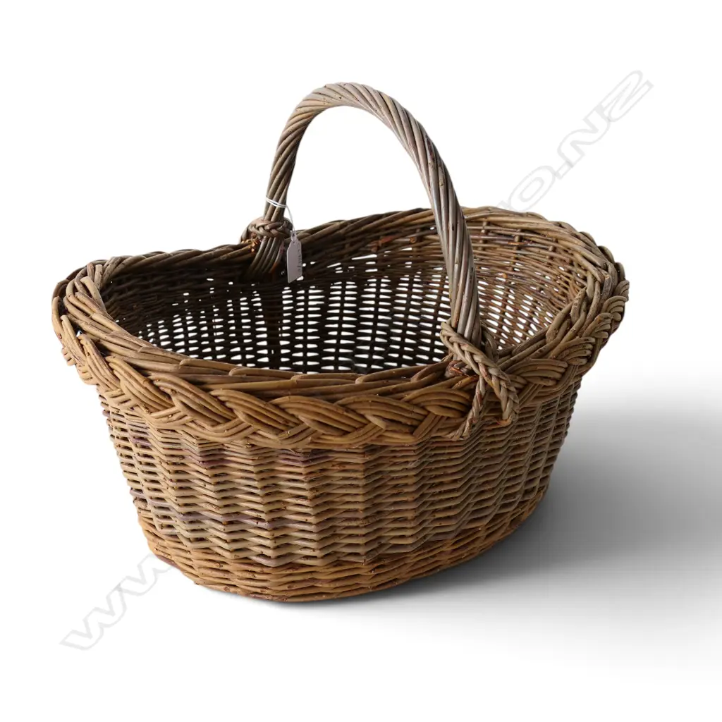 FINELY WOVEN WICKER CARRY BASKET W. BRAIDED EDGE, W.430mm D.320m H.330mm Image 1++