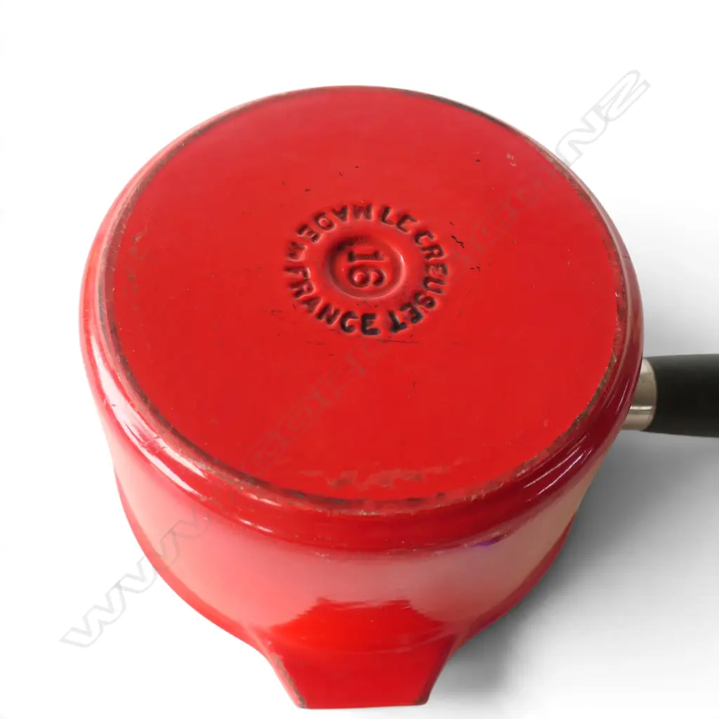VINTAGE LE CREUSET CAST IRON SAUCEPAN, L.300mm Dia.18mm Image 1++