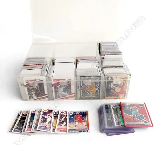 COLLECTION OF BASKETBALL COLLECTORS CARDS