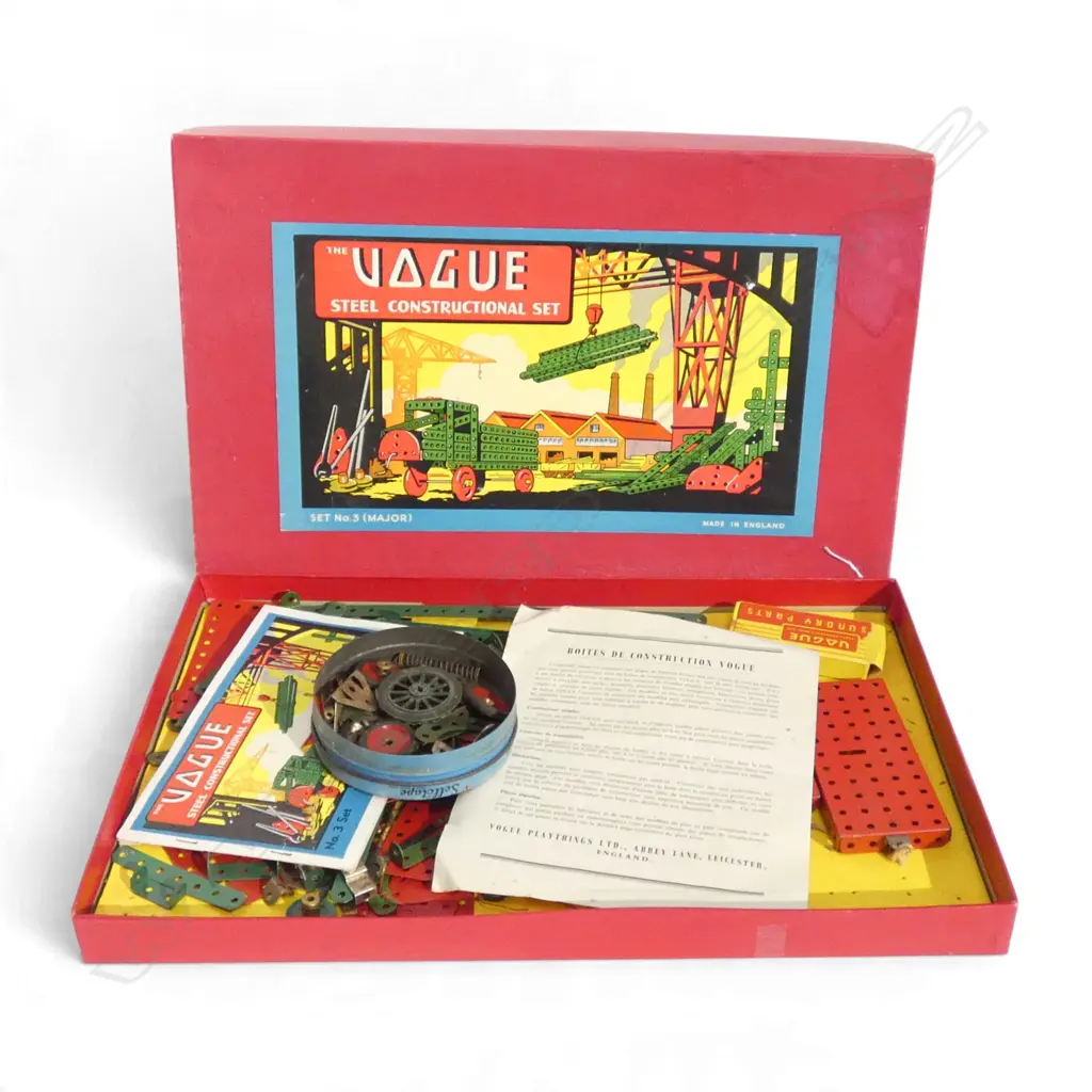 'THE VOGUE' MECCANO STYLE STEEL CONSTRUCTION SET, BOXED W.490mm Image 1++