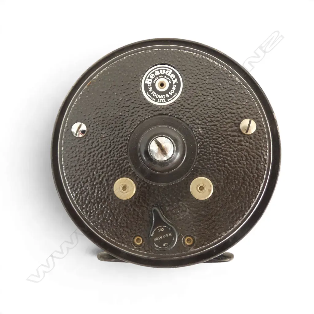 5 FISHING REELS INCL. ZEBCO SPINNER 55 Image 1++