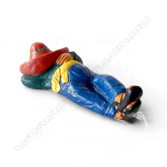 CONCRETE GARDEN ORNAMENT OR DOORSTOP - SIESTA MAN, L.420mm