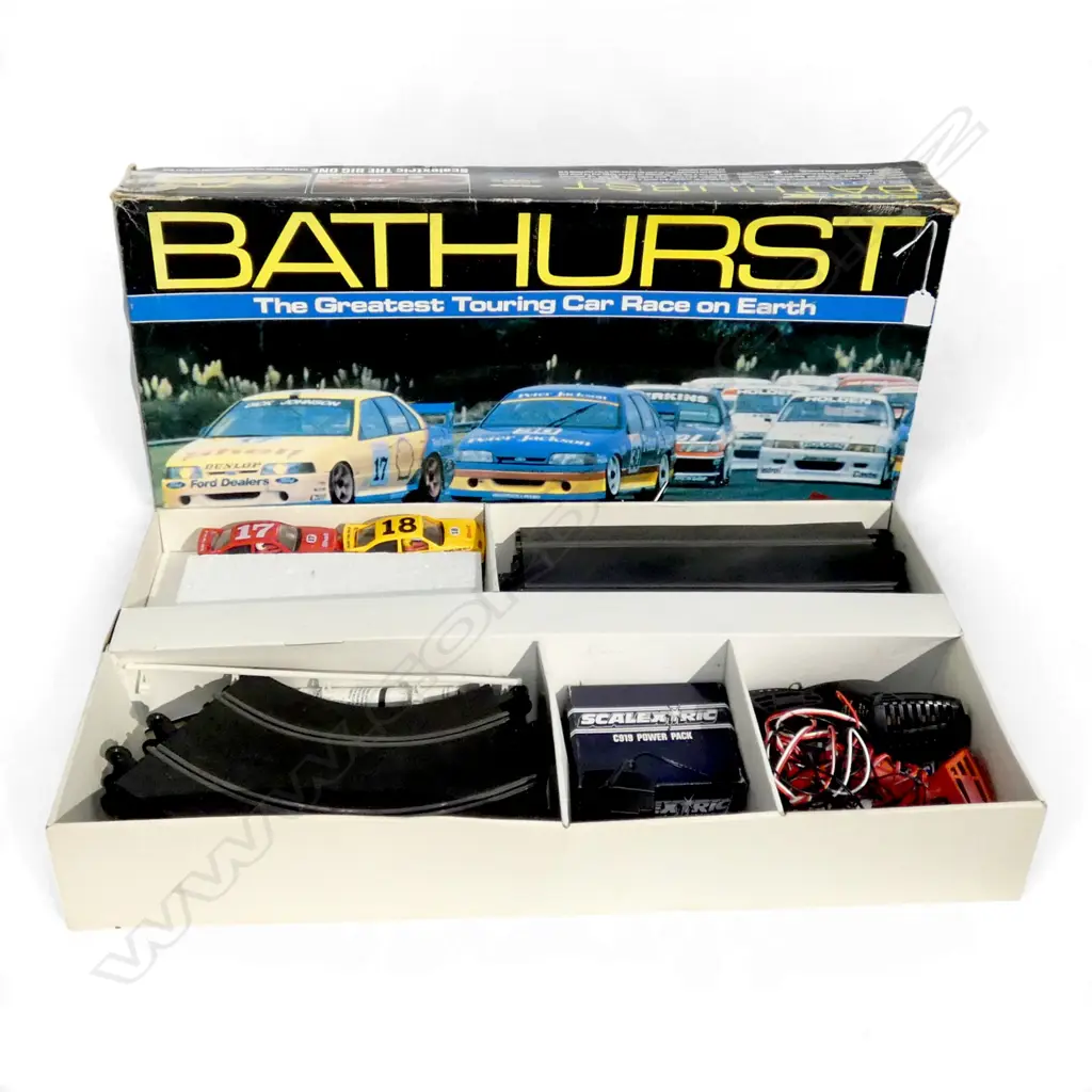 BATHURST SLOT CAR RACING SET, BOXED Image 1++